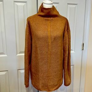 Women Sweater Great Condition.